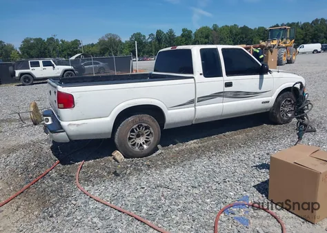 2000 Chevrolet S-10 Ls z USA, uszkodzony, nr VIN 1GCCS19W3YK134229